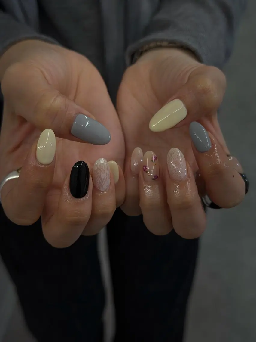 ネイル ジェルネイル レース マグネットネイル ニュアンスネイル ワンカラーネイル ハンドネイル ハンドケア Bana_ Nailのネイルデザイン