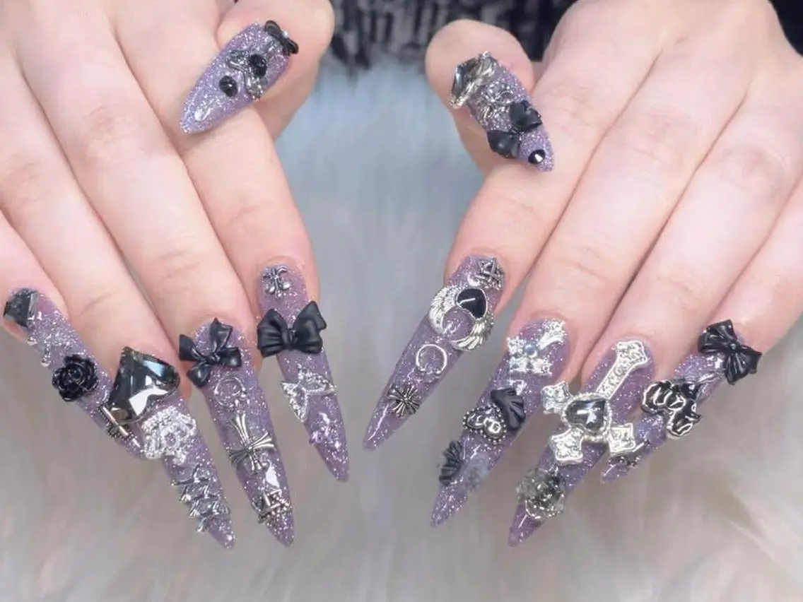 ネイル 長さ出し グラデーション キラキラネイル 韓国ネイル マグネットネイル ハンドネイル Hana Rose Nailのネイルデザイン