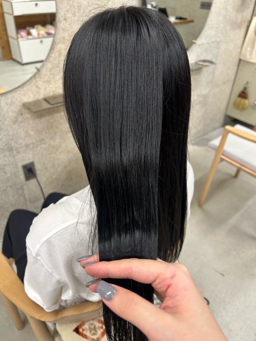 ロング カラー ヘアカラー トリートメント SiLO Yukinaのヘアスタイル
