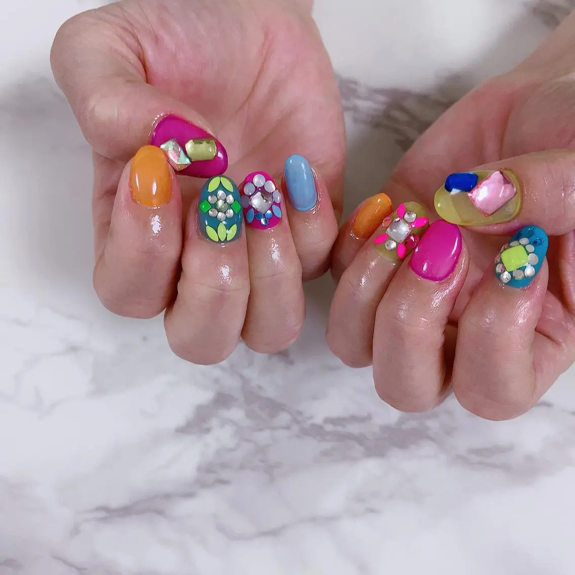 ネイル ハンドネイル SOL NAILのネイルデザイン
