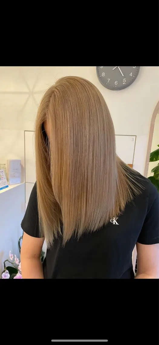 ミディアム カラー ベージュカラー ブリーチ👩‍🦳/ ‪✂︎MANAMIのヘアスタイル