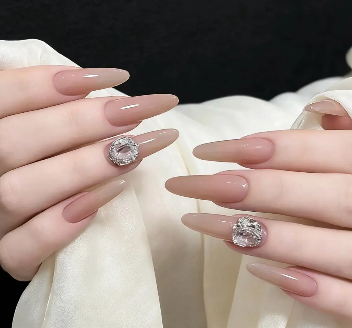 【Hand】⭐️学生割⭐️長さだしワンカラー➕パーツ2個、初回ジェルネイルオフ無料8980➡️7980の写真