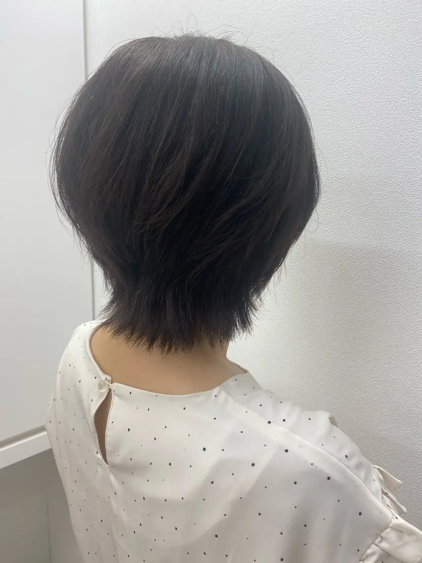 ショート ウルフカット カット ヘッドスパ 馬渕 由梨のヘアスタイル