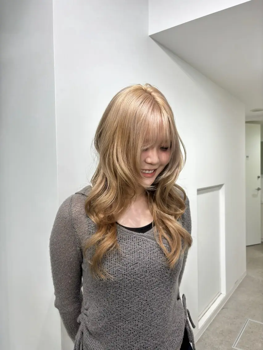 ロング カラー ヘアカラー トリートメント 韓国レイヤー 柔らかカラーRinoのヘアスタイル