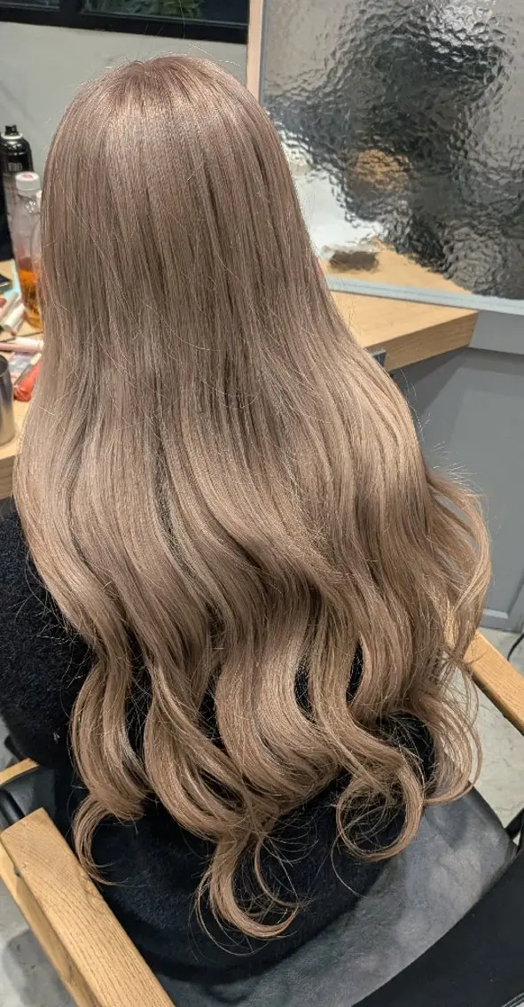 ロング 古屋 美春のヘアスタイル