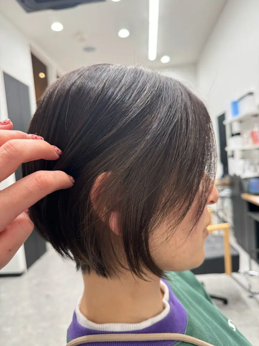 ショート カラー 丸みショート ベージュカラー ブリーチ ショートヘア カット トリートメント 𝘀𝗮𝗲 ⑅*/ 艶髪/ショートボブのヘアスタイル