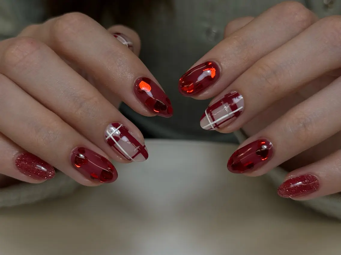 ネイル チークネイル フレンチネイル 韓国ネイル マグネットネイル 持ち込み ハンドネイル LINEA.nail STUDIOのネイルデザイン