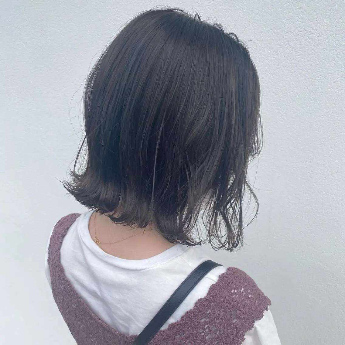 ミディアム カラー アッシュ アッシュグレー アッシュグレージュ バレイヤージュ ブリーチ ヘアカラー 韓国ヘア特化 💟 ララア 💟のヘアスタイル
