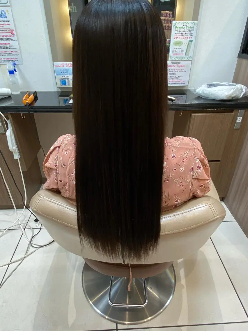 カット+美髪縮毛矯正+トリートメント+ロアオイル付き💖 ミニモ学割の写真