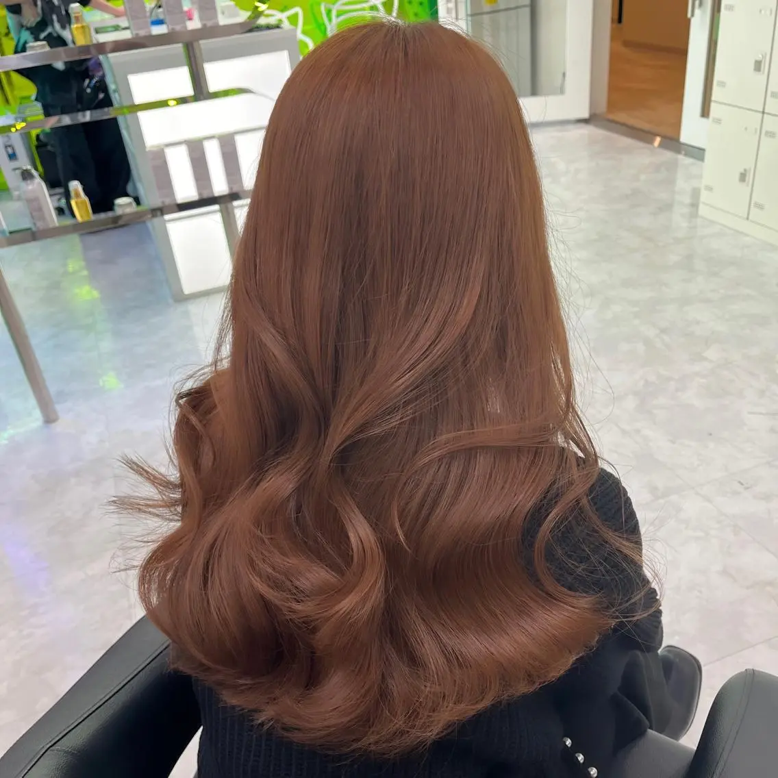 セミロング カラー ヘアアレンジ ブリーチ 透明感カラー ブリーチなしカラー 髪質改善 レイヤーカット カット ヘアカラー ヘアセット 🤍韓国ヘア特化 🤍力丸🤍のヘアスタイル