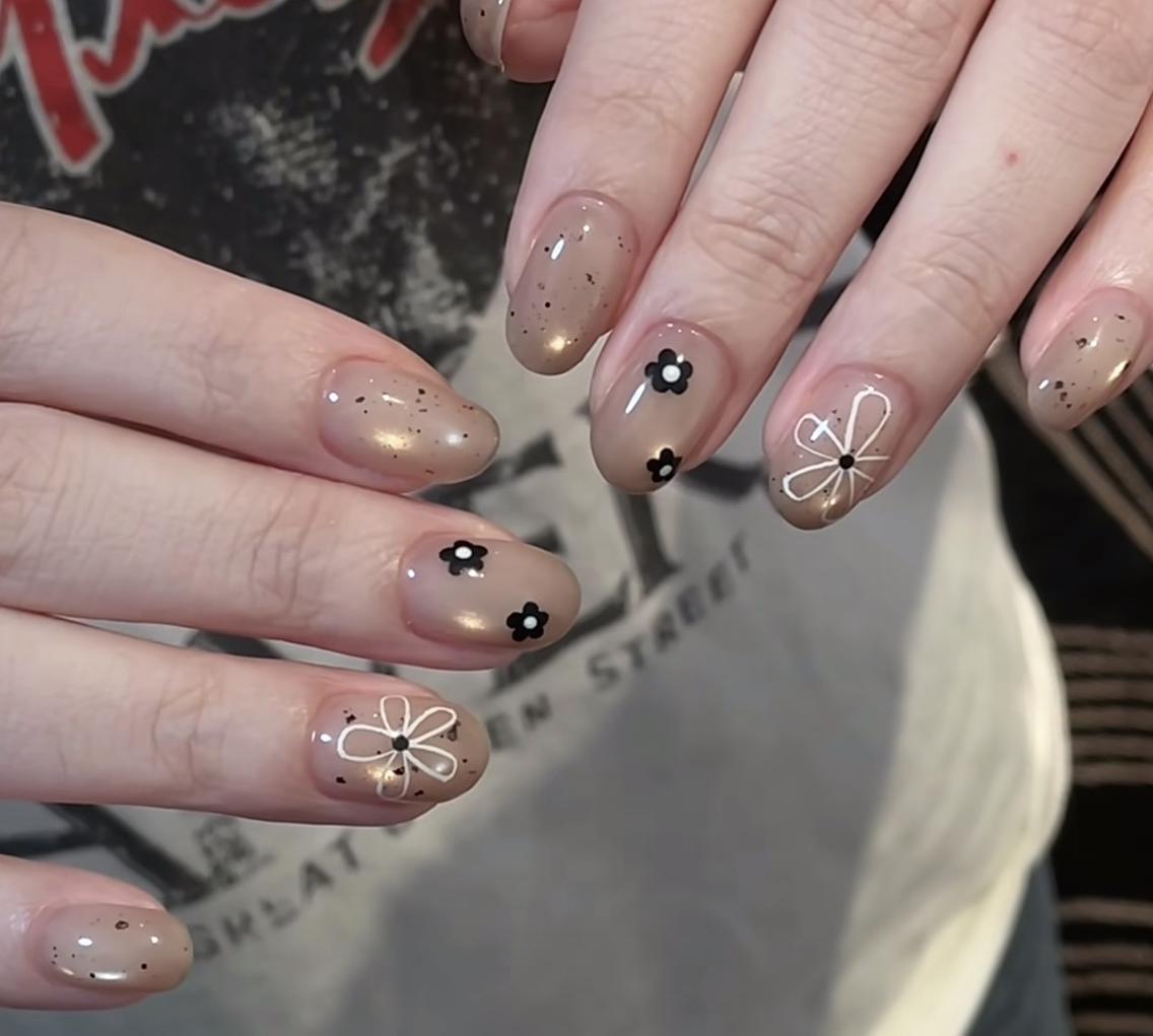 ネイル ハンドネイル 🎀 NaNa_nailのネイルデザイン