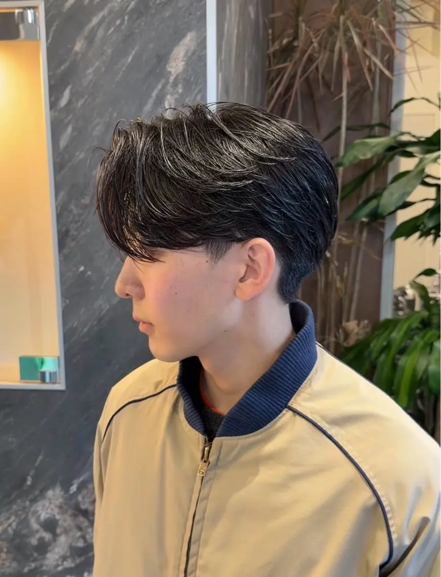 ミディアム パーマ メンズ ミディアムパーマ センターパート メンズ韓国風 メンズパーマ 韓国風ヘア カット パーマ 💈原宿指名No.1 センターパート💈のヘアスタイル