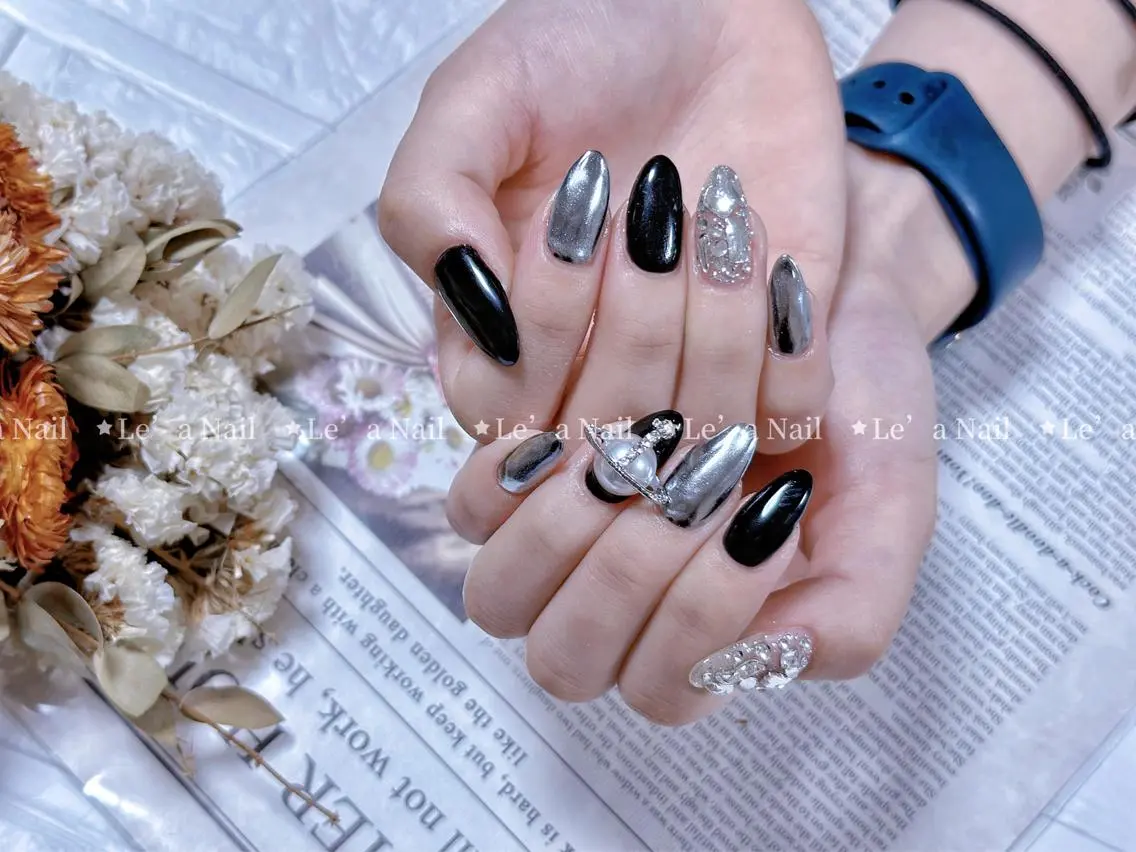 セミロング カラー ネイル Le’a NailSalonのネイルデザイン
