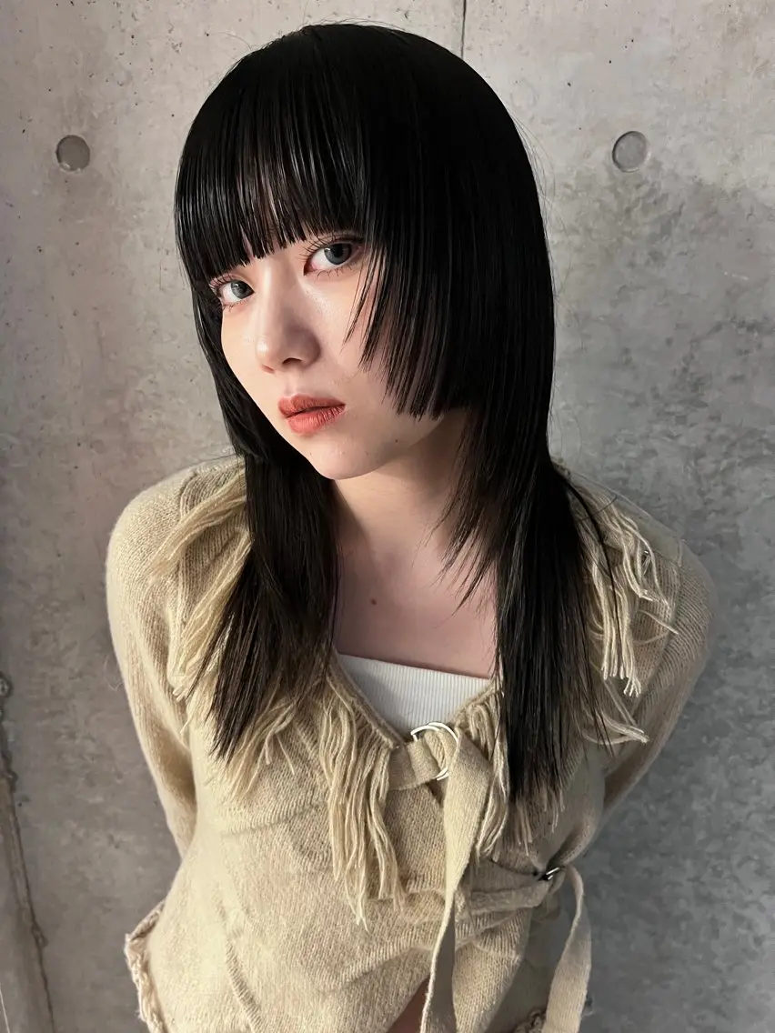 似合わせ韓国レイヤーカット+縮毛矯正(ストレートパーマ)の写真
