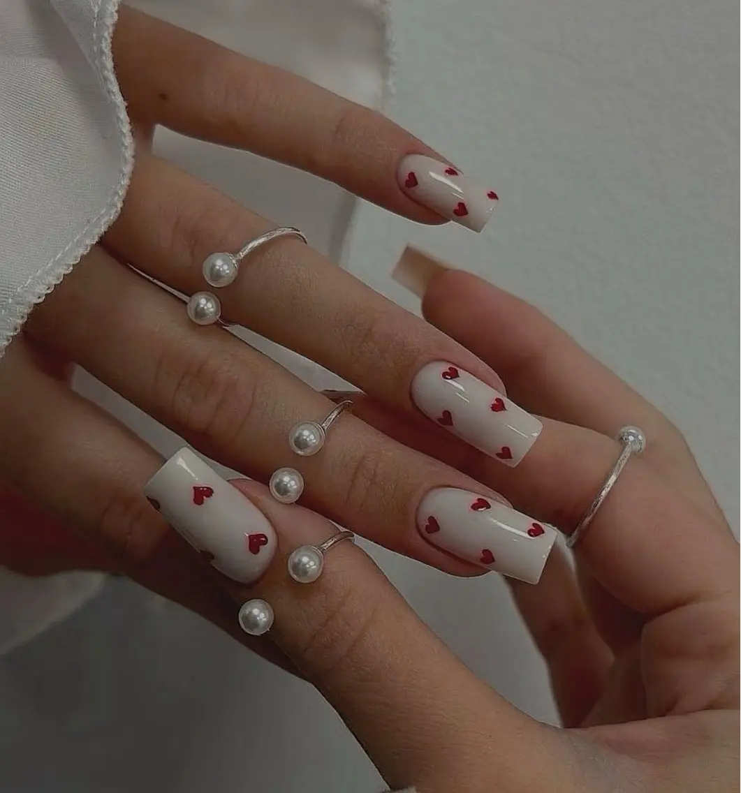 ネイル フレンチネイル グラデーション キラキラネイル 韓国ネイル マグネットネイル ハンドネイル 🎀🎀YooLi Nail Salonのネイルデザイン