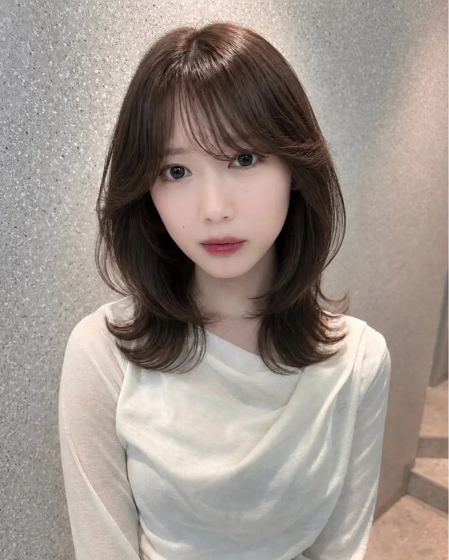 ミディアム カラー 透明感カラー レイヤーカット カット ヘアカラー トリートメント 香月 元希のヘアスタイル