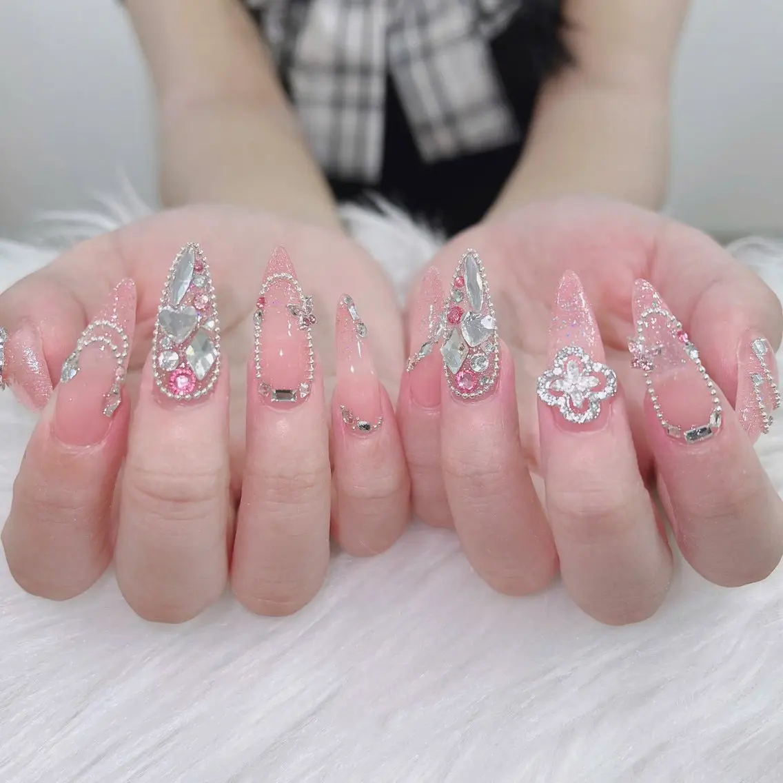 ネイル ハート 韓国ネイル 春ネイル 夏ネイル バレンタイン Sora nail 長さ出し専門店のネイルデザイン