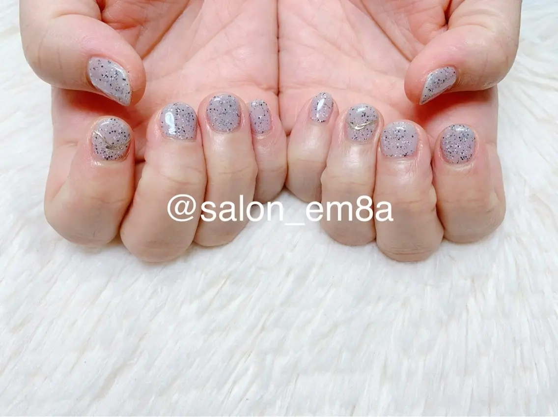 ネイル ジェルネイル ハンドネイル salon EM&A emiのネイルデザイン