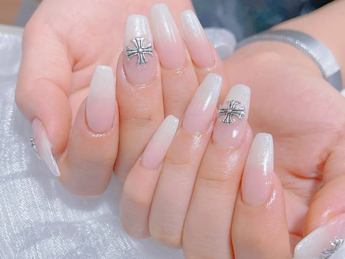 ネイル ハンドネイル 🎀ネイルサロン エクラYUI🎀のネイルデザイン