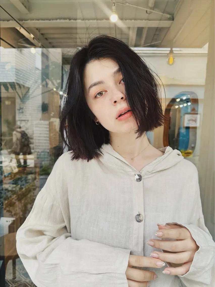ミディアム モモセ ユメトのヘアスタイル