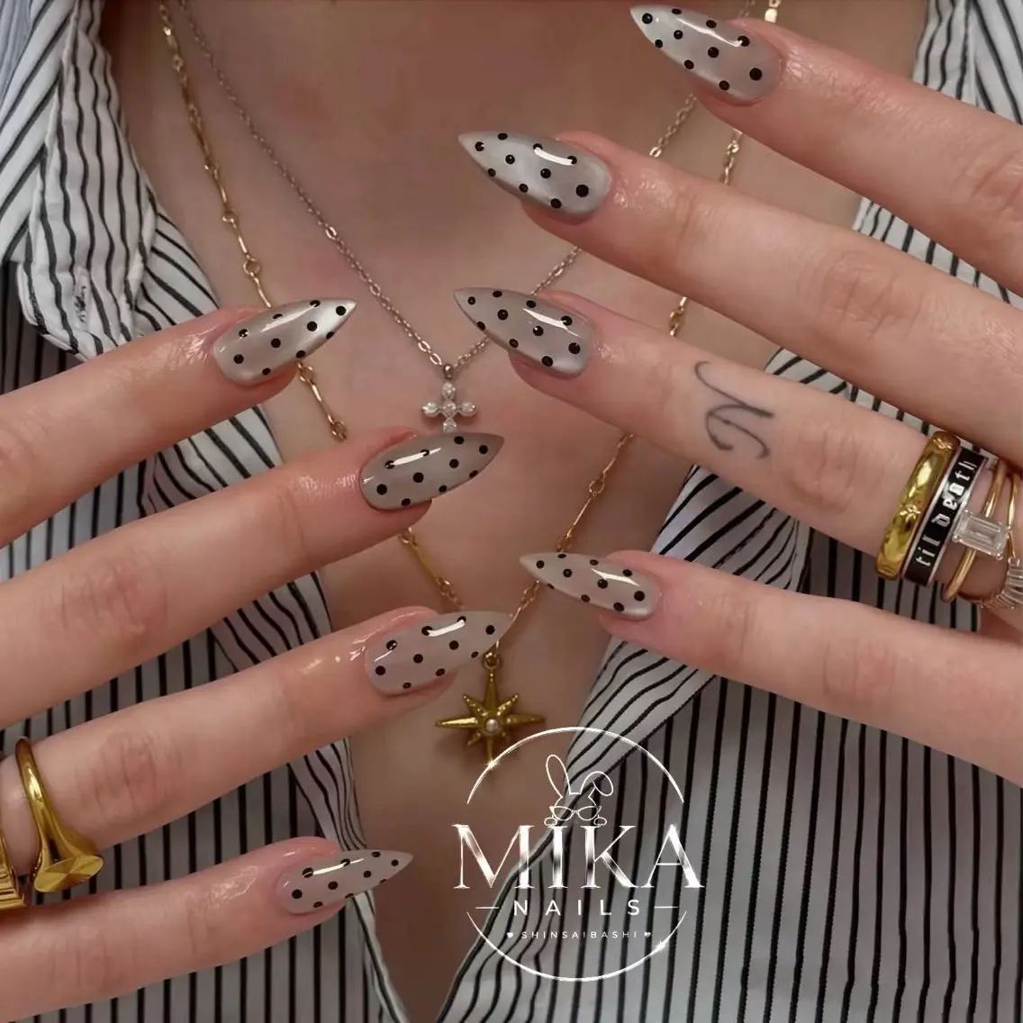 ネイル ハンドネイル フットネイル Rina Mika Nailsのネイルデザイン