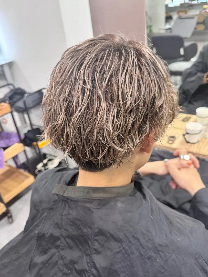 ショート カラー バレイヤージュ レイヤーカット カット ヘアカラー 艶髪✨ブリーチ職人 yasuのヘアスタイル