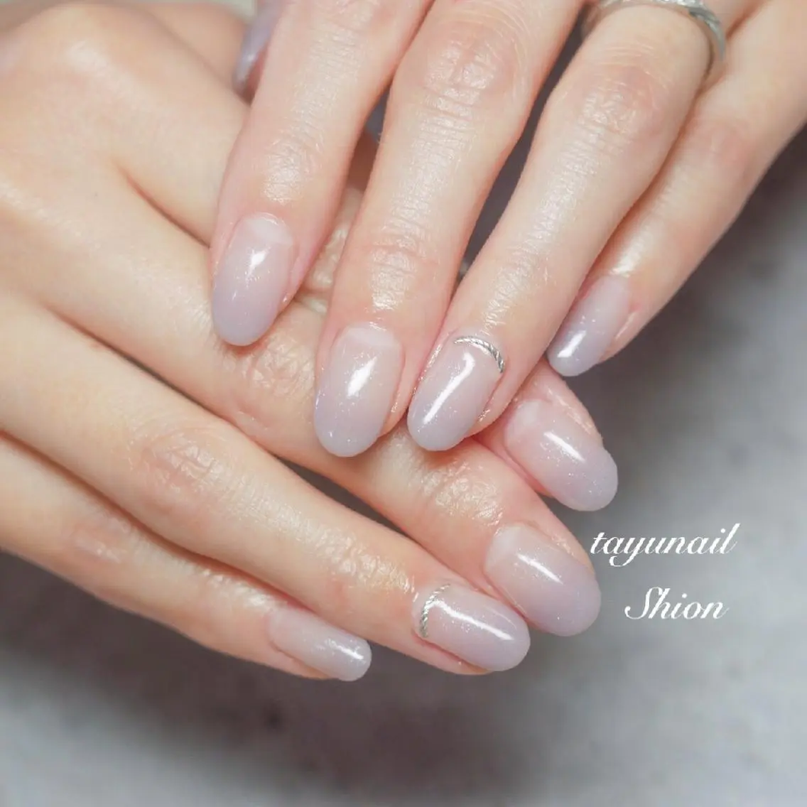 ネイル ブルー ジェルネイル グラデーション パラジェル シルバー ネイルサロン 【たゆnail】のネイルデザイン