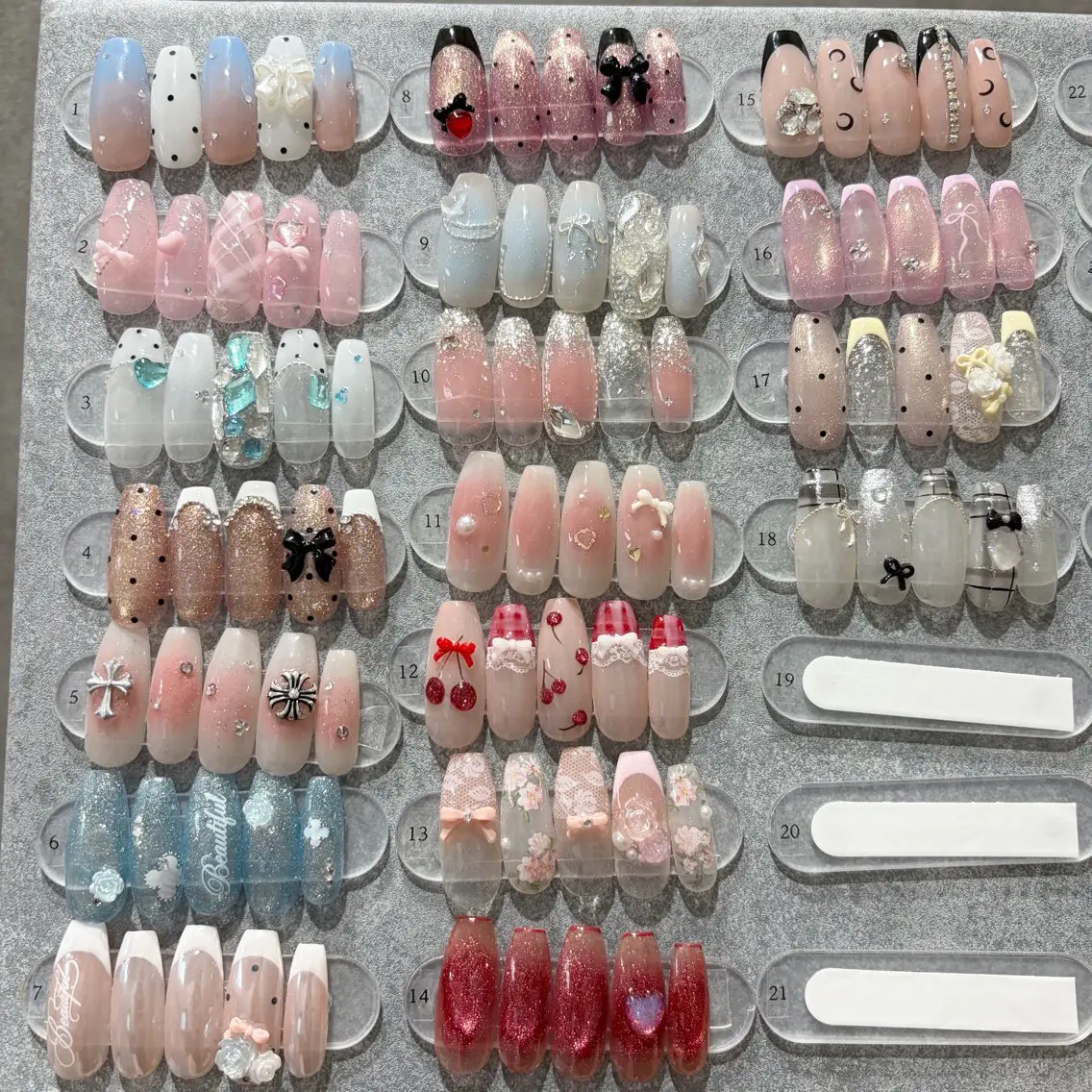 ネイル ハンドネイル ネイルサロン 【ぷるえむ】のネイルデザイン