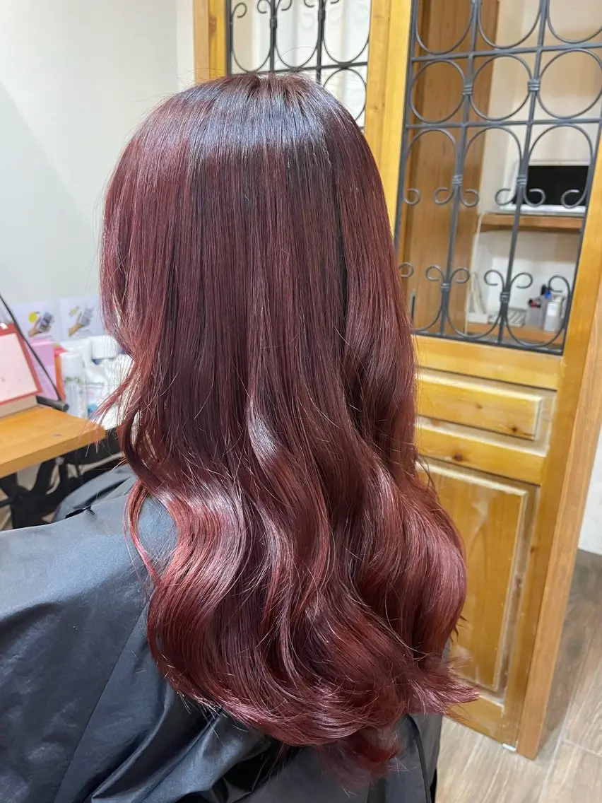 セミロング 山木 裕子のヘアスタイル