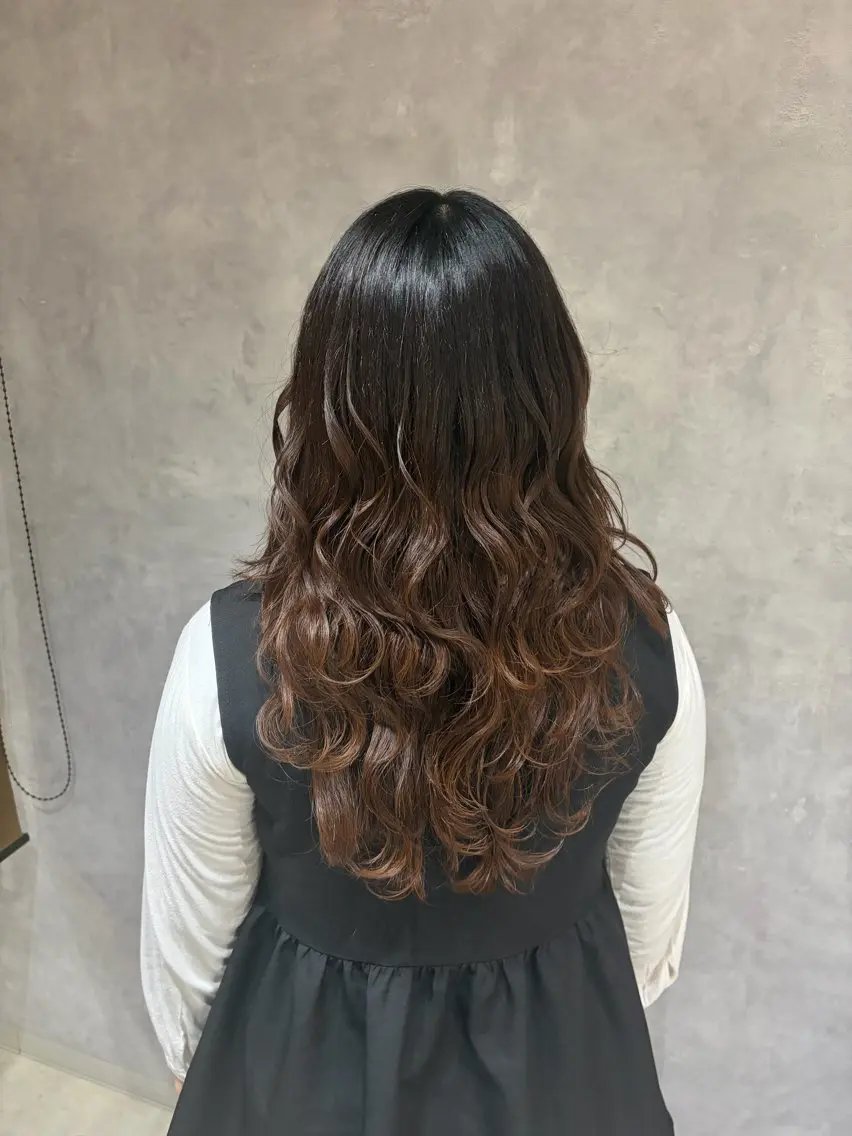 ロング レイヤーカット カット ✂️カットモデル募集 ✂️chihiroのヘアスタイル