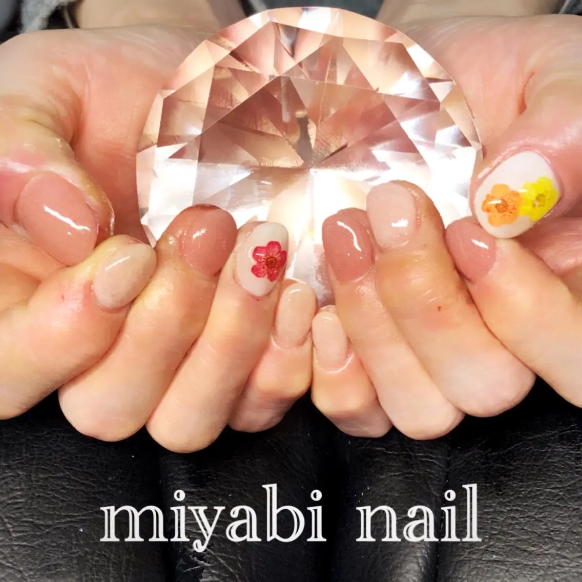 ネイル アートネイル フラワーネイル ジェルネイル ぷっくりネイル ショートネイル ハンドネイル miyabi nail 桂川駅近くのネイルデザイン