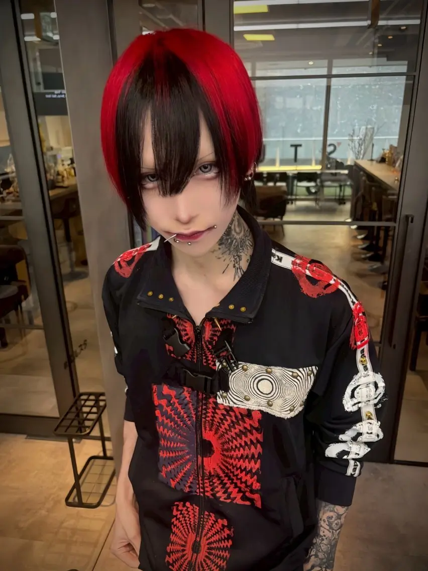ショート カラー ヘアカラー トリートメント 元地雷系美容師🫶 RYUSEI🐈⬛のヘアスタイル