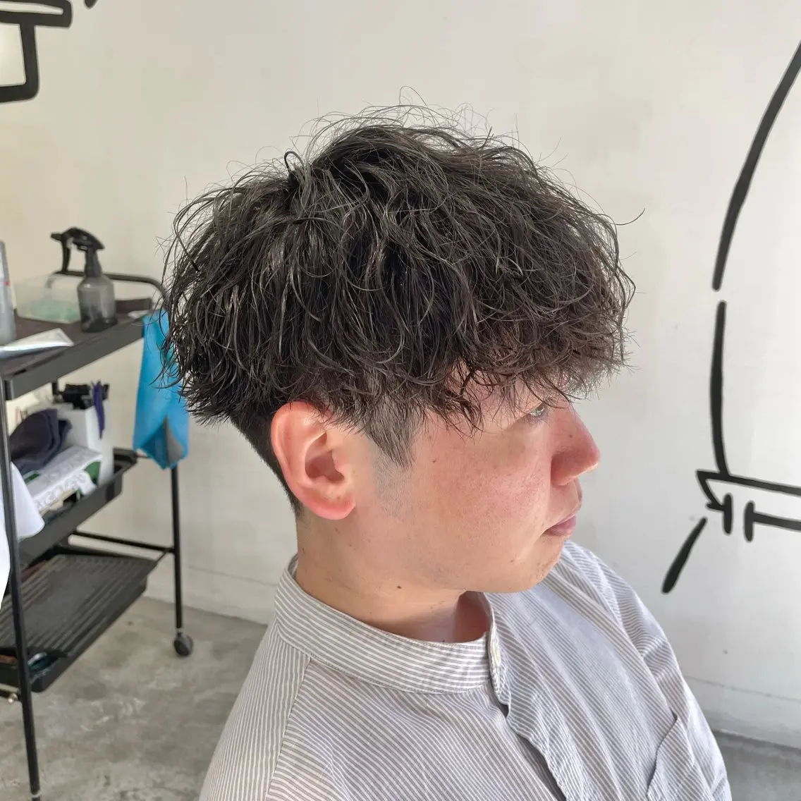 ショート パーマ メンズ 波巻きパーマ カット パーマ メンズ特化美容師/ 藤戸 椋のヘアスタイル