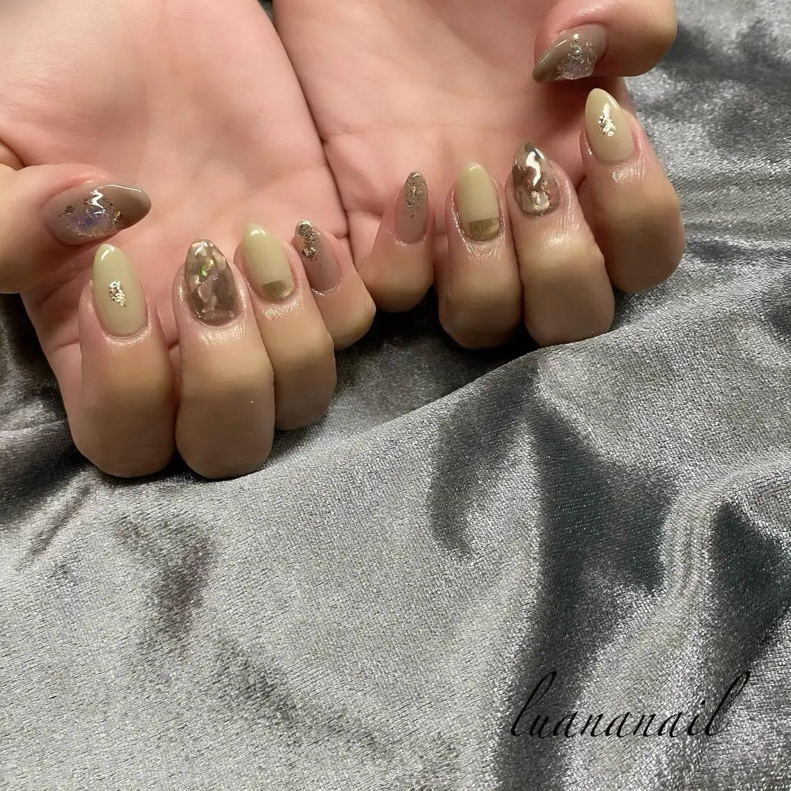 ネイル ピスタチオネイル 春ネイル luana nailのネイルデザイン