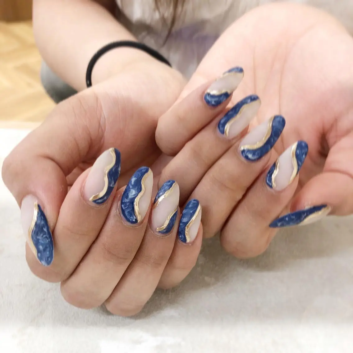 ネイル ゴールド 持ち込み ハンドネイル JOLIESSE Ayumiのネイルデザイン