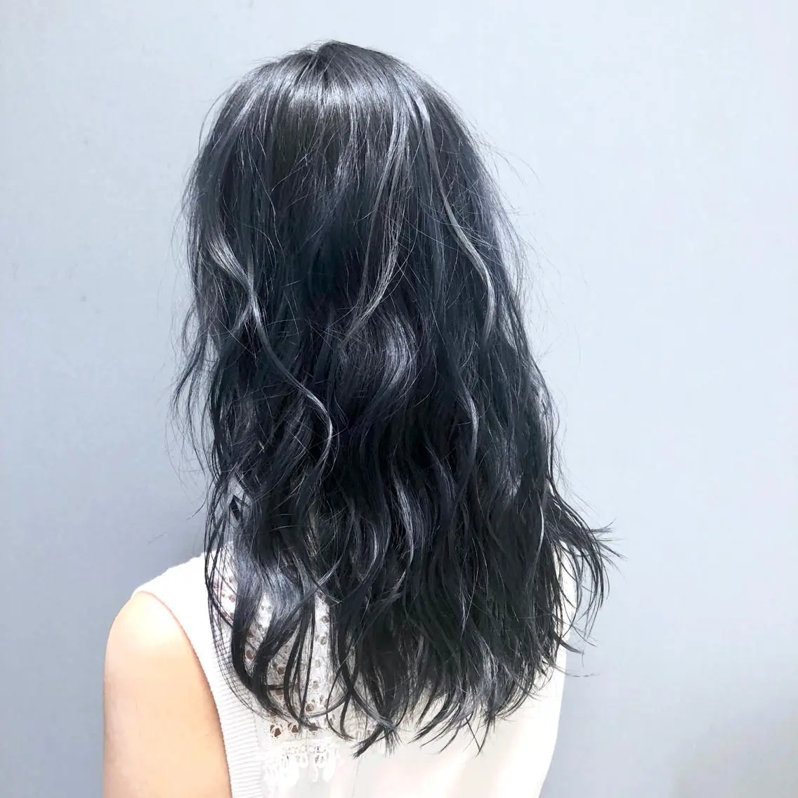 セミロング カラー ブルーカラー グラデーションカラー 🌈ぷる艶カラー🌈 髪質改善👑柳沼尚貴のヘアスタイル