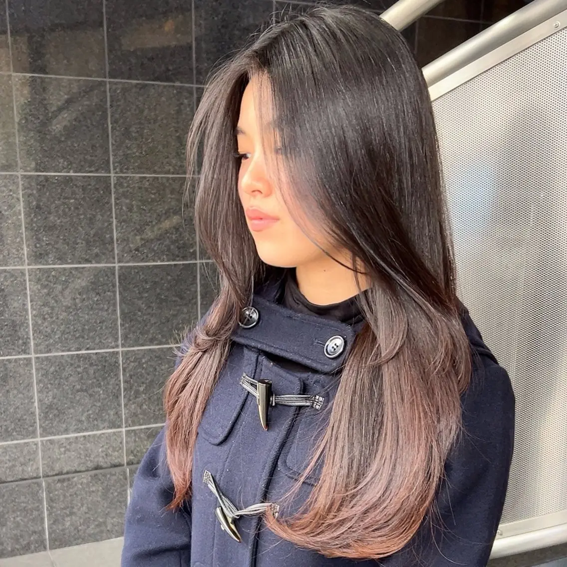 ロング レイヤーカット ロング カット ヘアカラー calna 古賀 菜摘のヘアスタイル