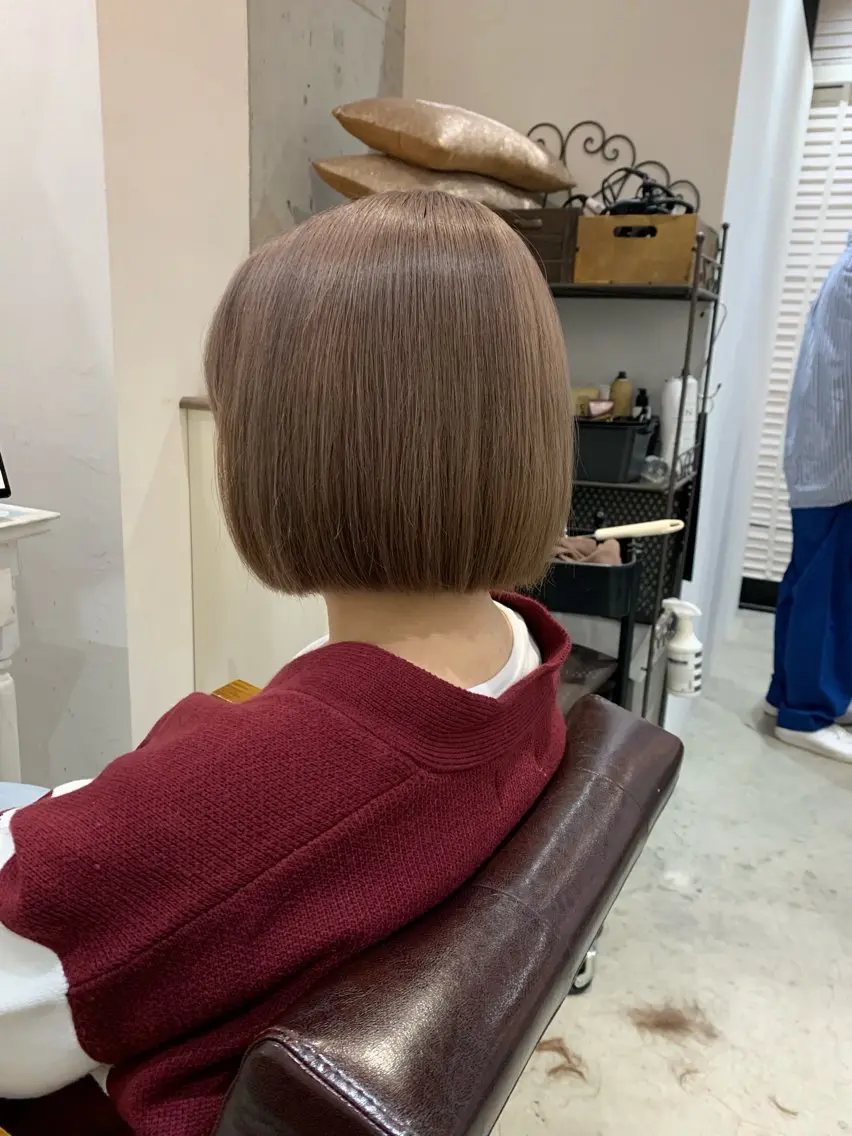 ショート カラー ヘアアレンジ ヘアカラー kei🤎ベージュ /透明感カラー/博多のヘアスタイル