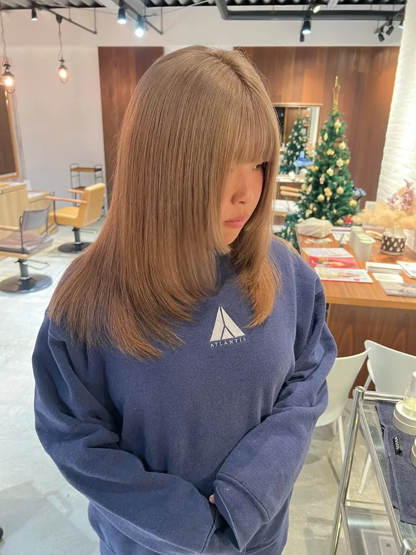 ロング 実子 /透明感カラーのヘアスタイル