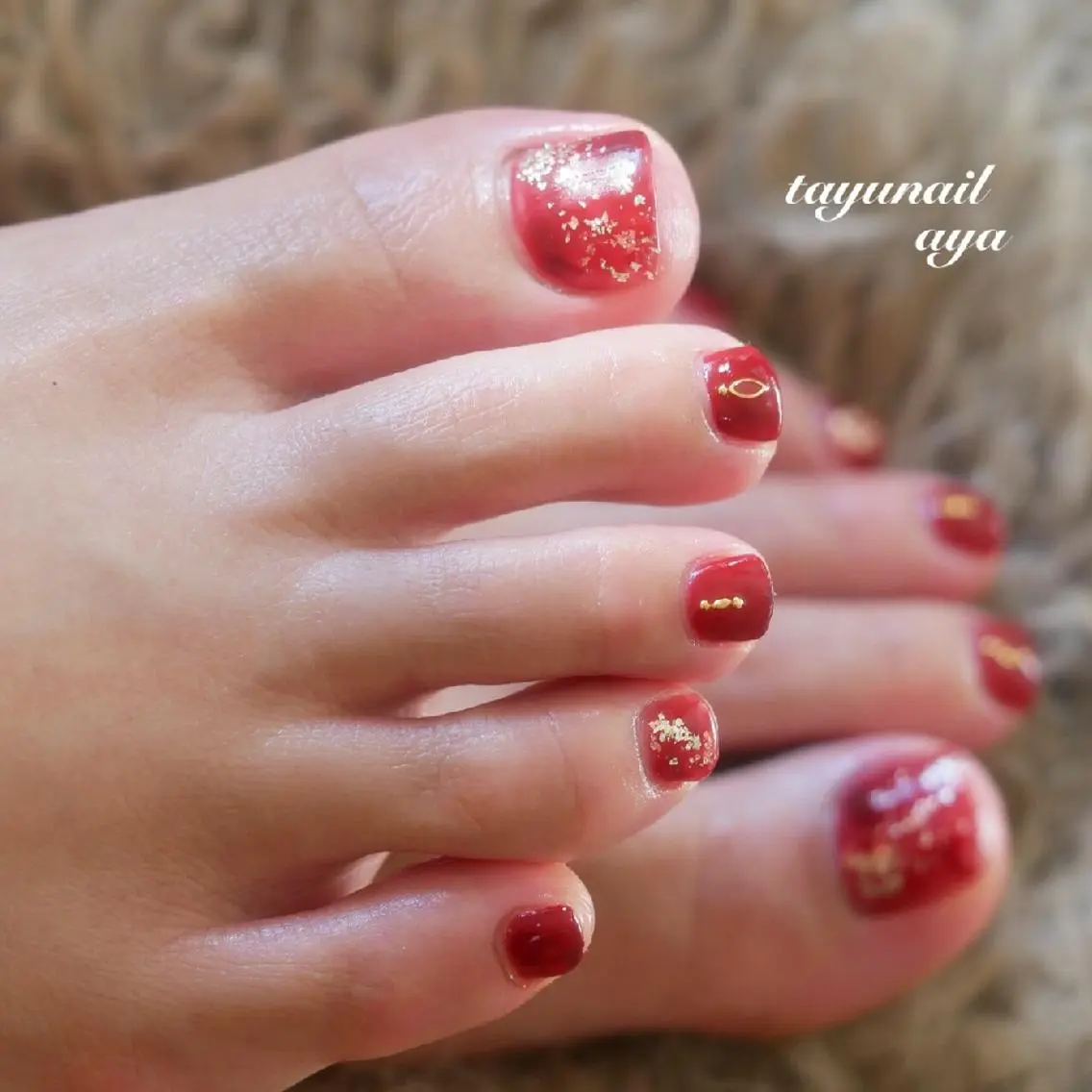 ネイル べっ甲ネイル ブルー フットネイル ジェルネイル パラジェル ネイルサロン 【たゆnail】のネイルデザイン