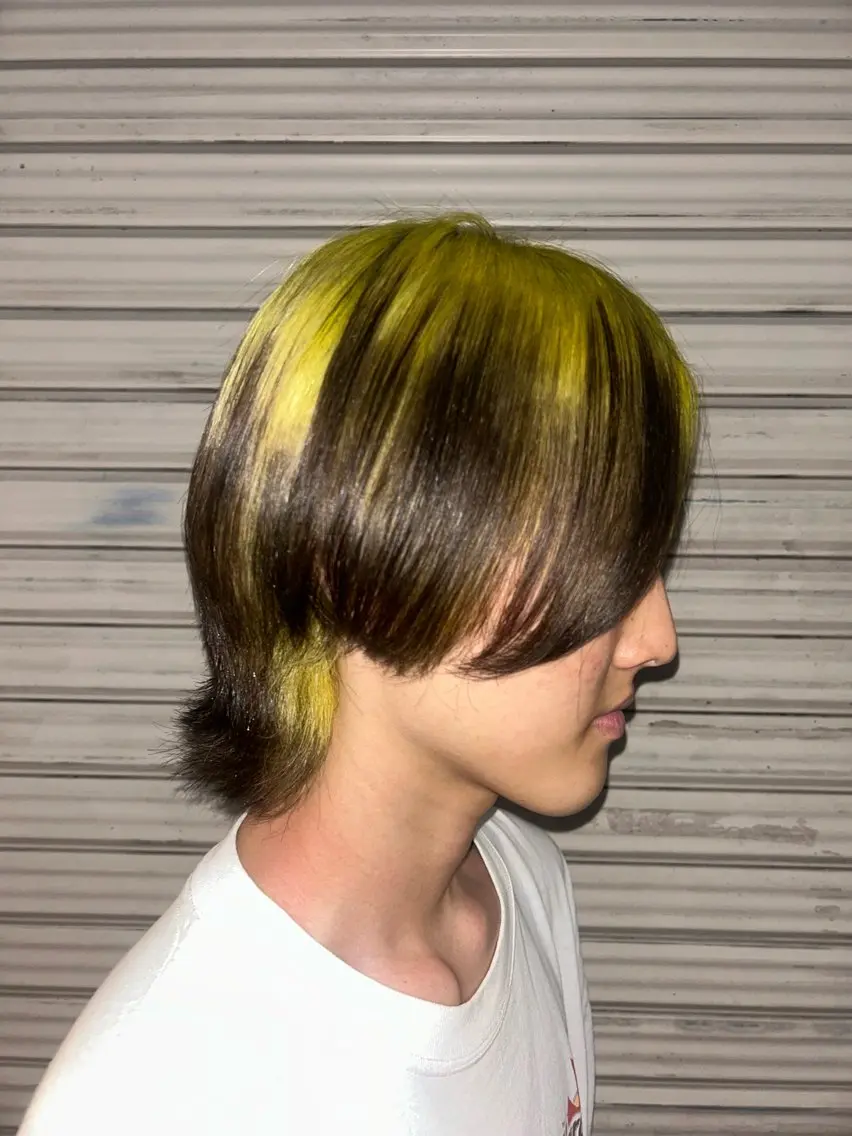 カラー メンズ 黒髪 デザインカラー イエローカラー ヘアカラー デザインカラー🌈 メイク💄ヒカリ🌟のヘアスタイル