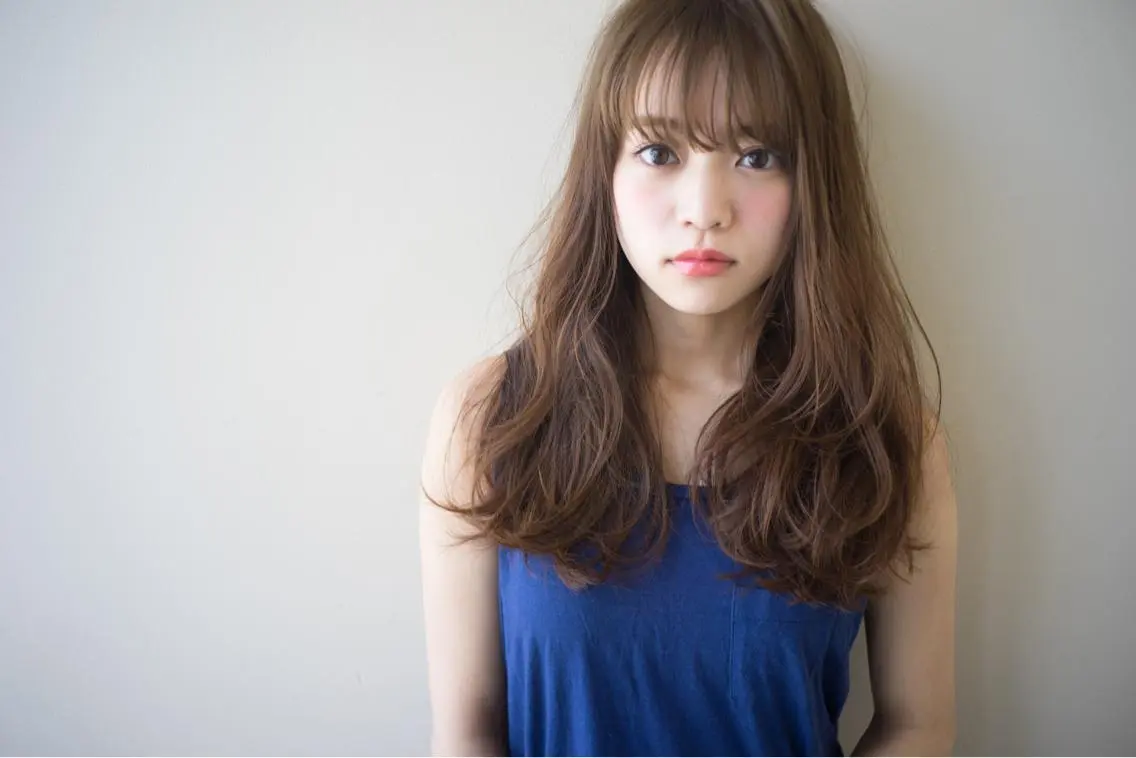 ロング おしゃれ染めで白髪を 染める/山口玲緒奈のヘアスタイル