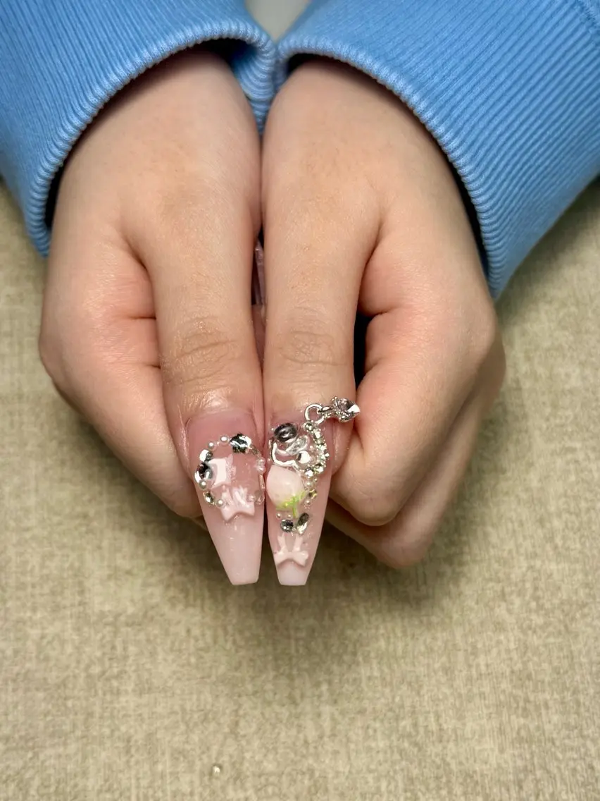 ネイル ハンドネイル ハンドケア いちご ちゃんのネイルデザイン