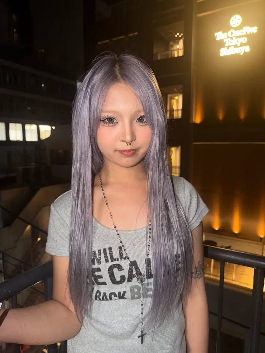 ロング カラー 透明感カラー ラベンダーカラー シルバー ハイトーン/XENA 🔥YUZUKIのヘアスタイル