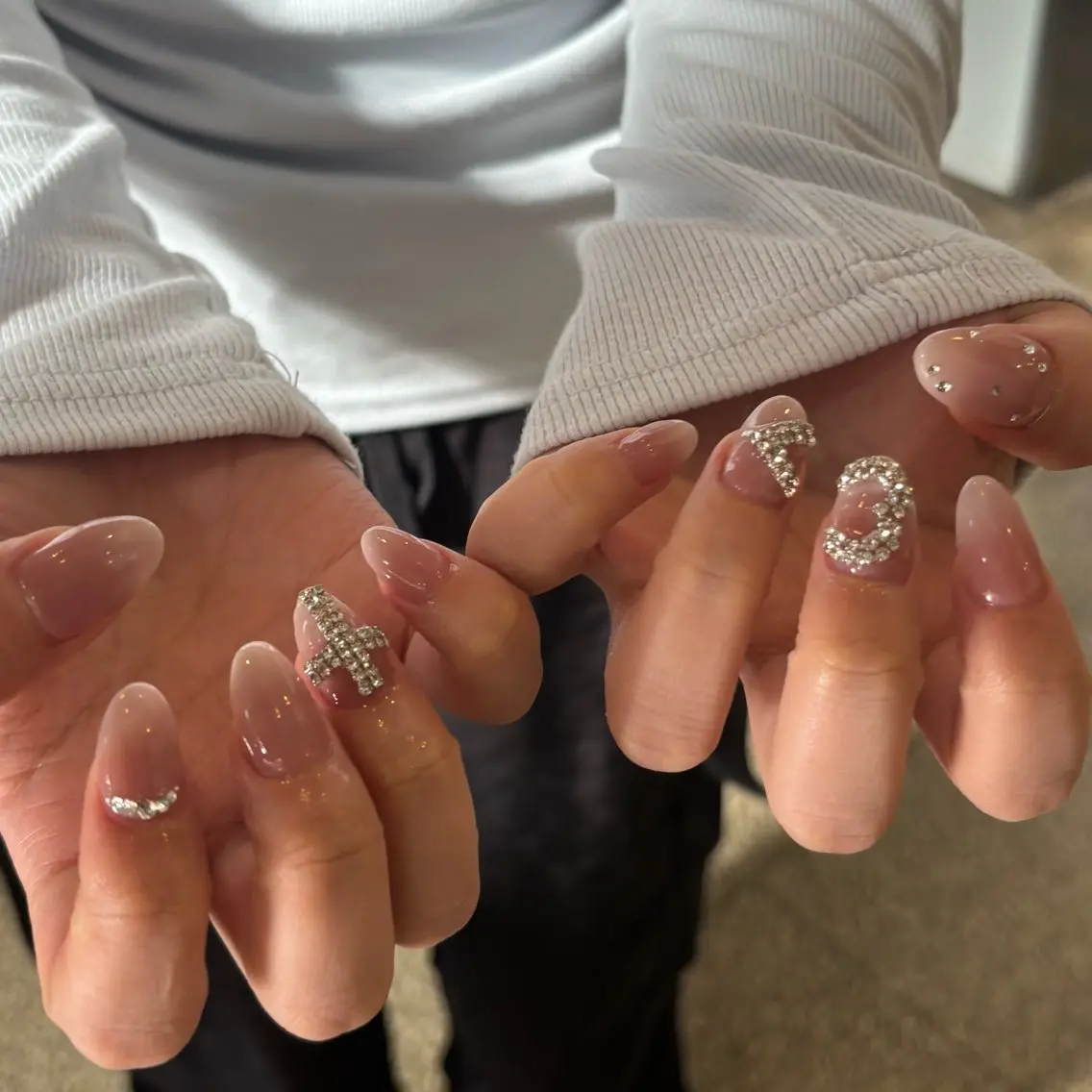 ネイル ストーンネイル ハンドネイル N° nail_ fuyukaのネイルデザイン