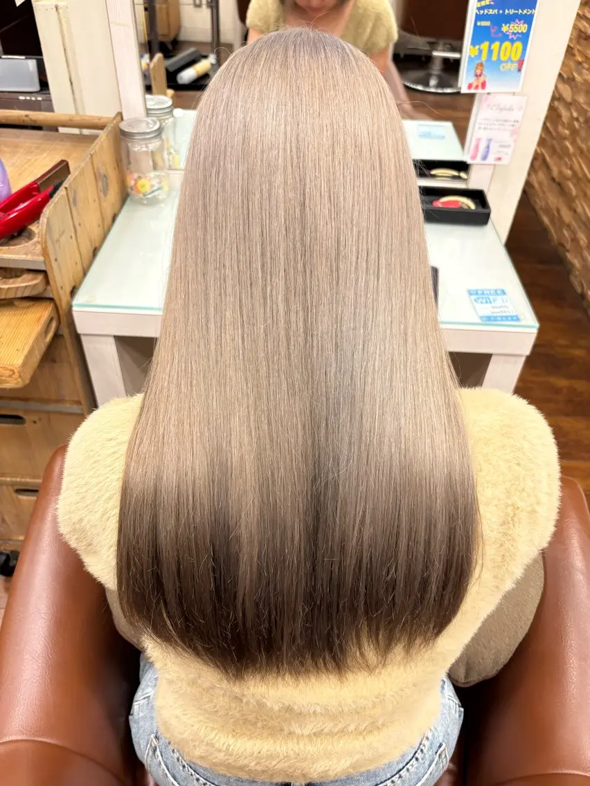 ロング カラー グレージュ オリーブグレージュ オリーブグレー 井上 悠人のヘアスタイル