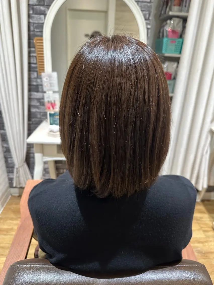 ミディアム カット 縮毛矯正 トリートメント kana🌻 /attraのヘアスタイル
