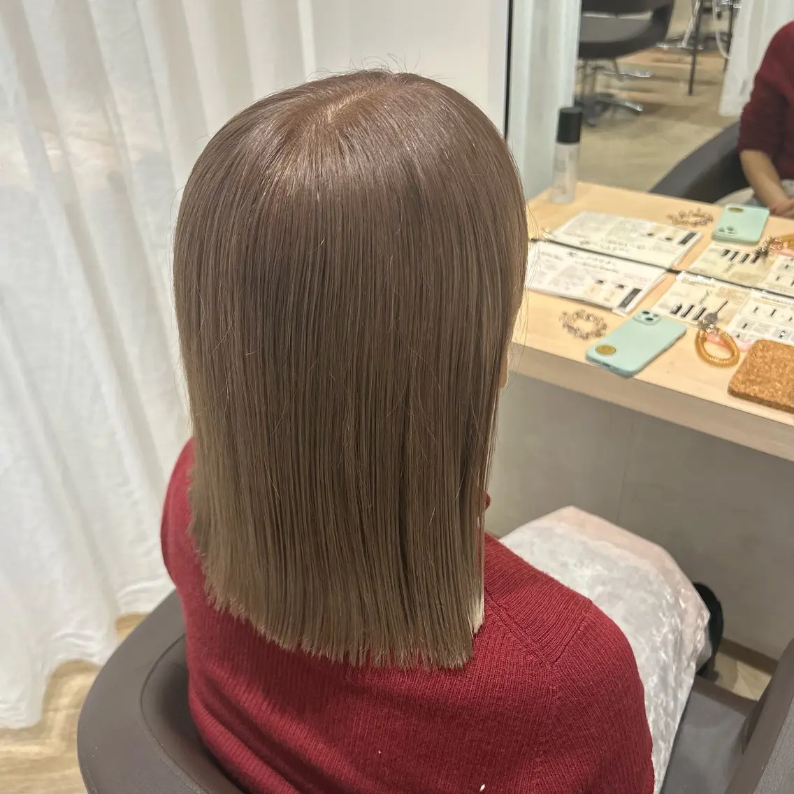 ミディアム カラー カット ヘアカラー トリートメント 砂野 真璃奈のヘアスタイル