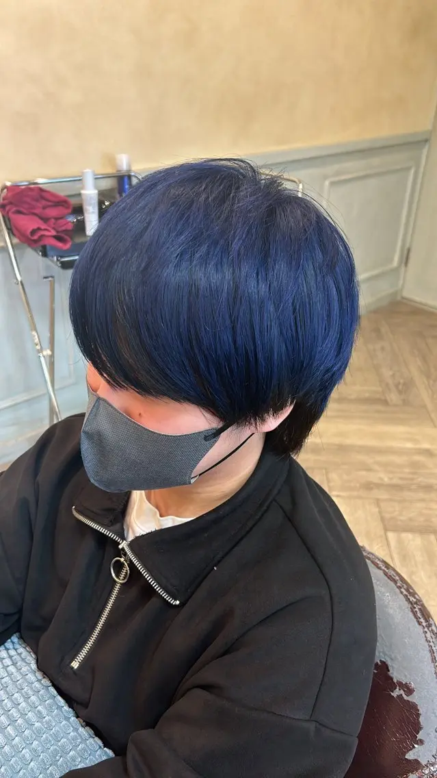 ショート カラー メンズ アオバ / ハイトーンカラーのヘアスタイル