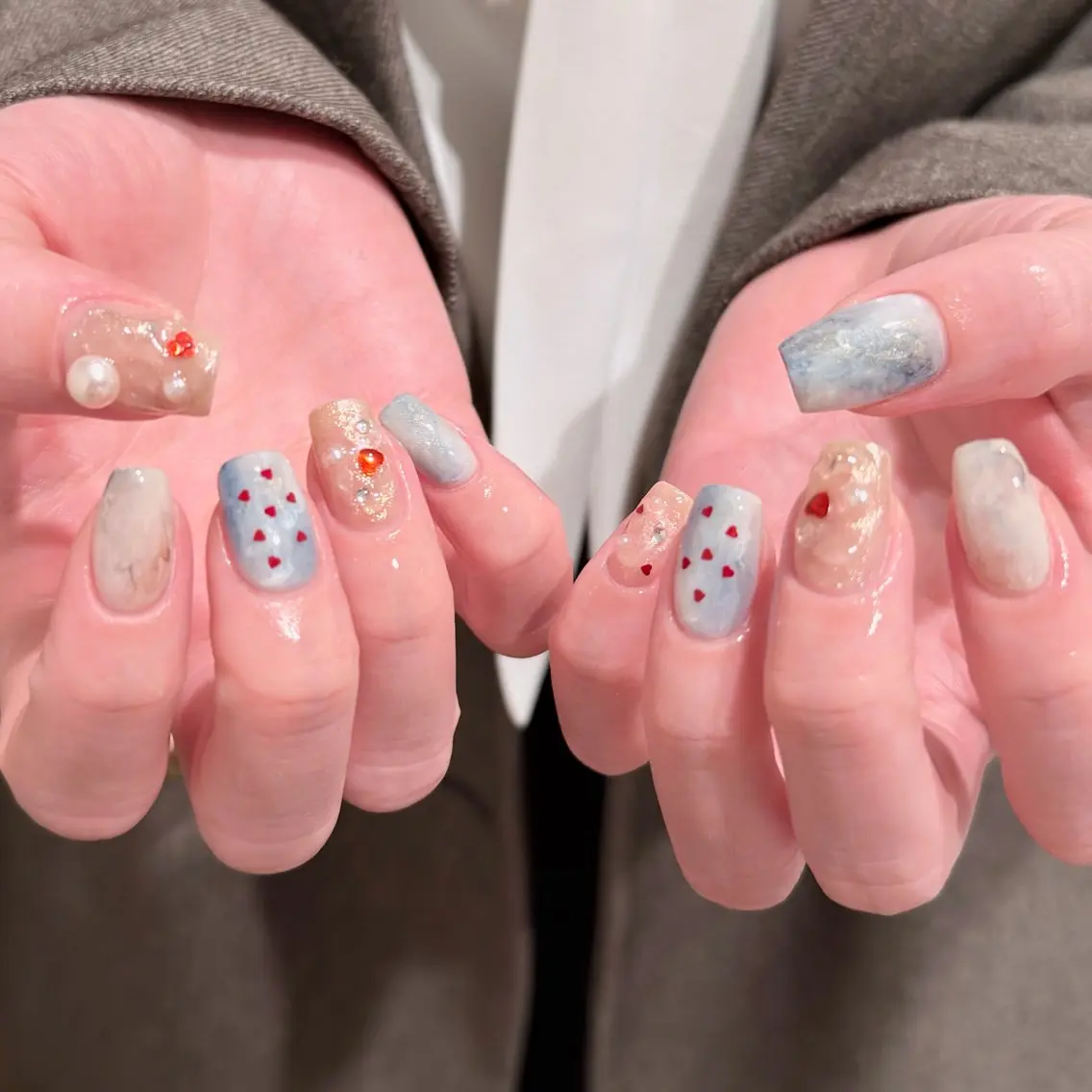 ネイル ハンドネイル 🎀フェイ フェイ🫧💗のネイルデザイン